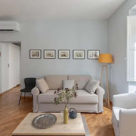 Apartment Iflat Trevi Charming *