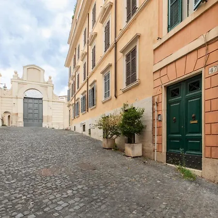 Iflat Trevi Charming