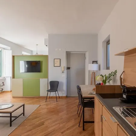 Iflat Trevi Charming * Rome