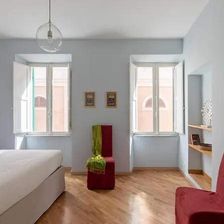 Iflat Trevi Charming Апартаменты *